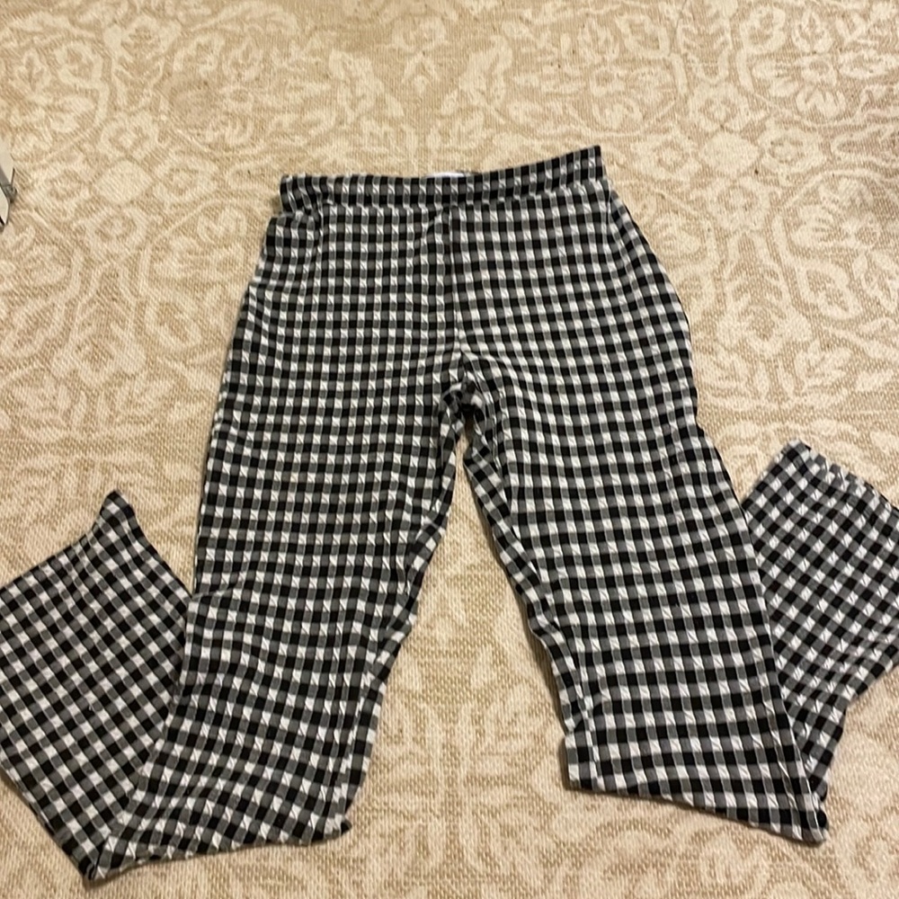 URBAN OUTFITTERS checkered flare pants size small